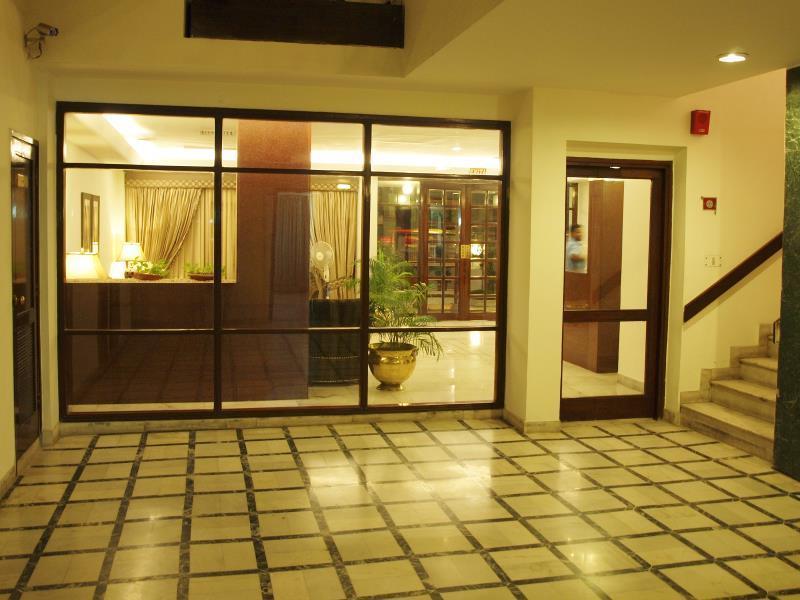 The Bmk Hotel Nuova Delhi Esterno foto